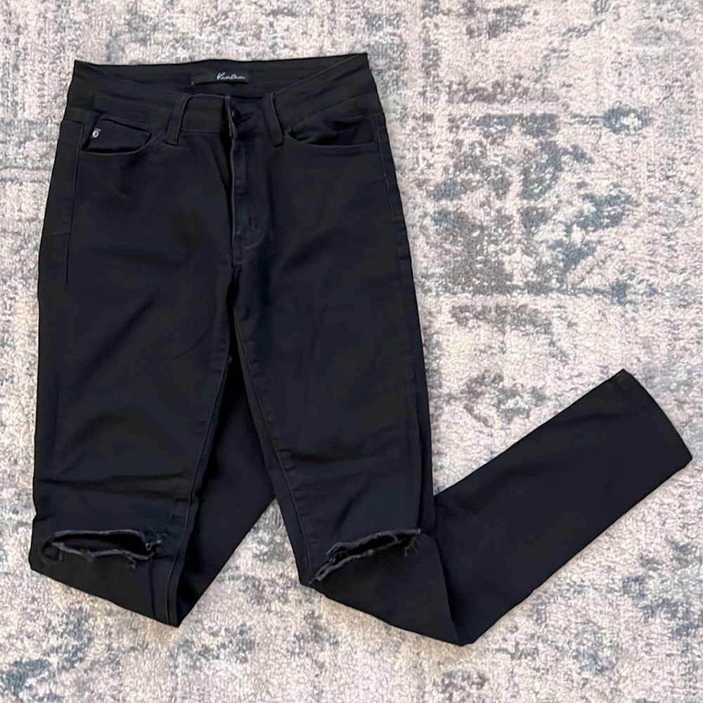 KanCan black high waisted jeggings in size 3/25.
